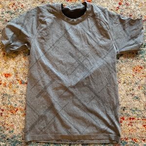 Lululemon tech shirt SMALL